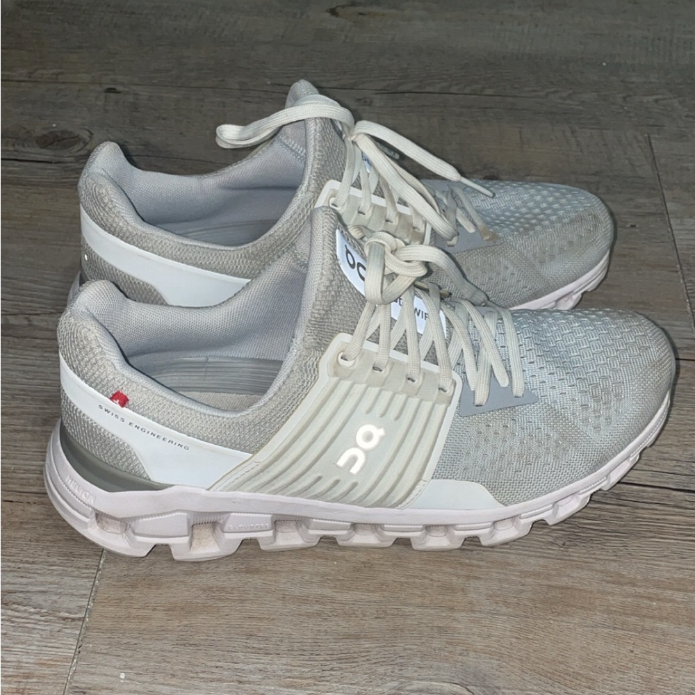 OnCloud Womens Tennis Shoes